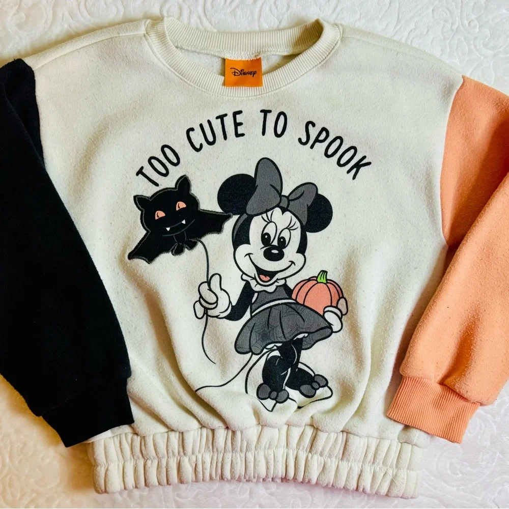 Too Cute To Spook Disney 5T Sweatsuit - Picture 2 of 15